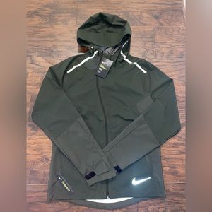 mens nike windbreaker